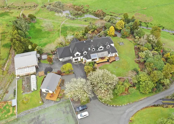 Oak Lodge