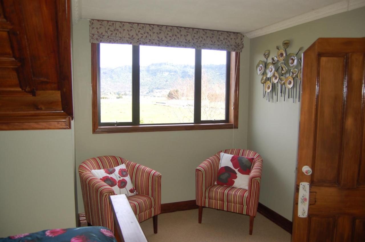 Oak Lodge