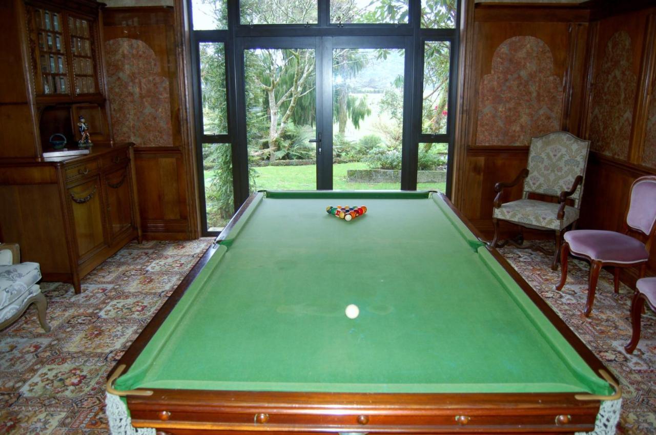 Lodge Oak