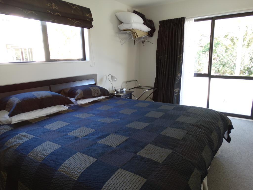 Oak Lodge *