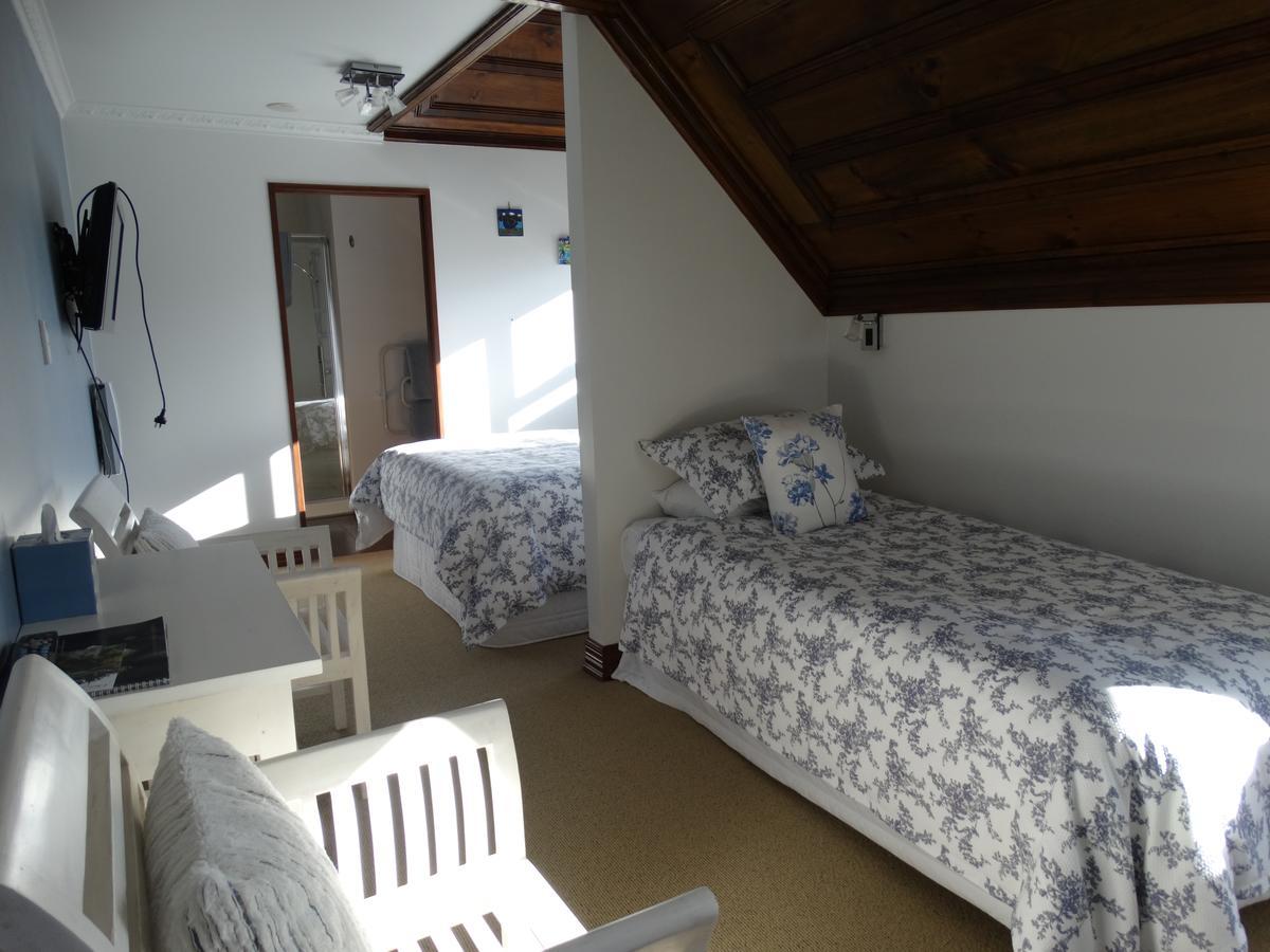 Oak Lodge *